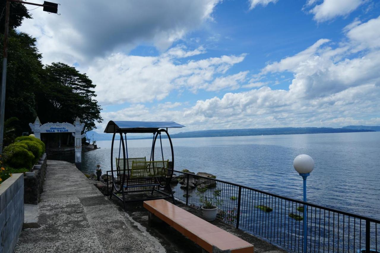 Tiara Bunga Hotel & Villa Balige Exterior foto